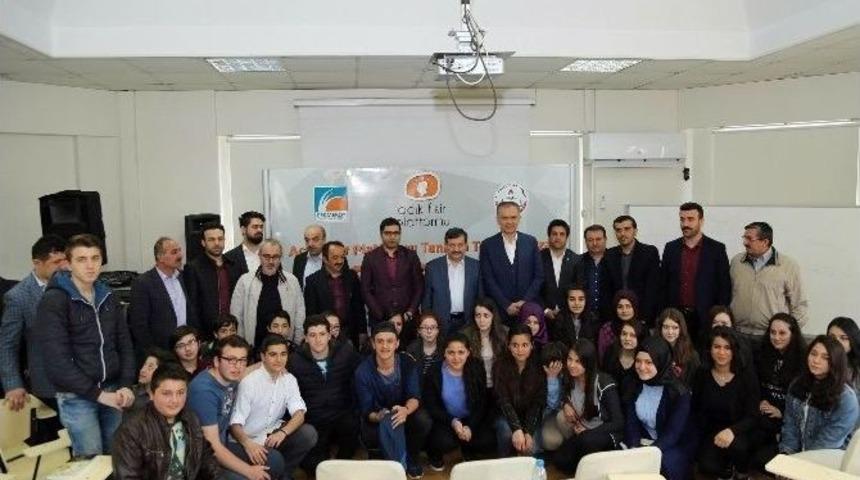 A&ccedil;ık Fikir Platformunda Gen&ccedil;ler, D&uuml;nya Tarihine Işık Tutacak