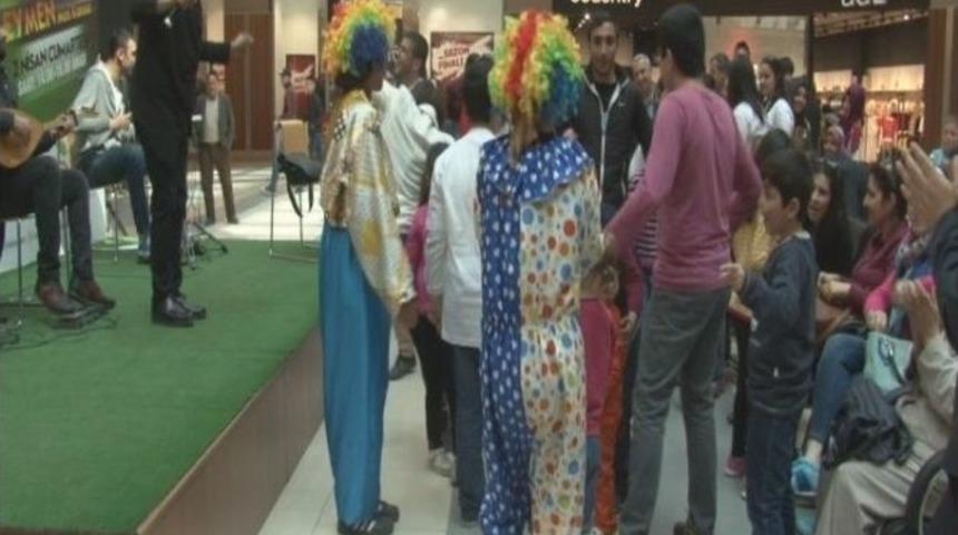 Malatyapark&rsquo;ta D&uuml;nya Otizm Farkındalık G&uuml;n&uuml; Etkinliği