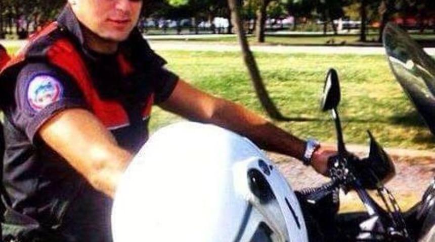 İstanbul&rsquo;da Evinde &Ouml;l&uuml; Bulunan Polisler