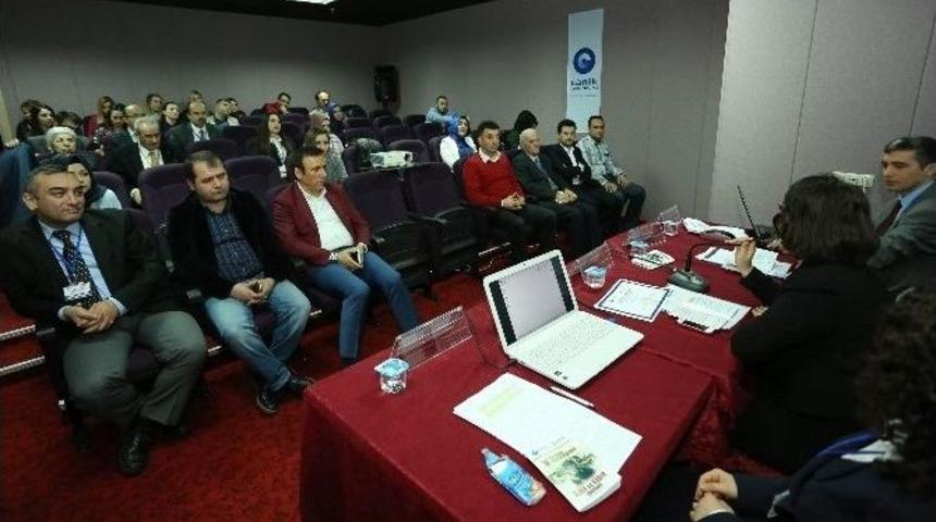 Şehir Ve Kadın Sempozyumu Devam Ediyor