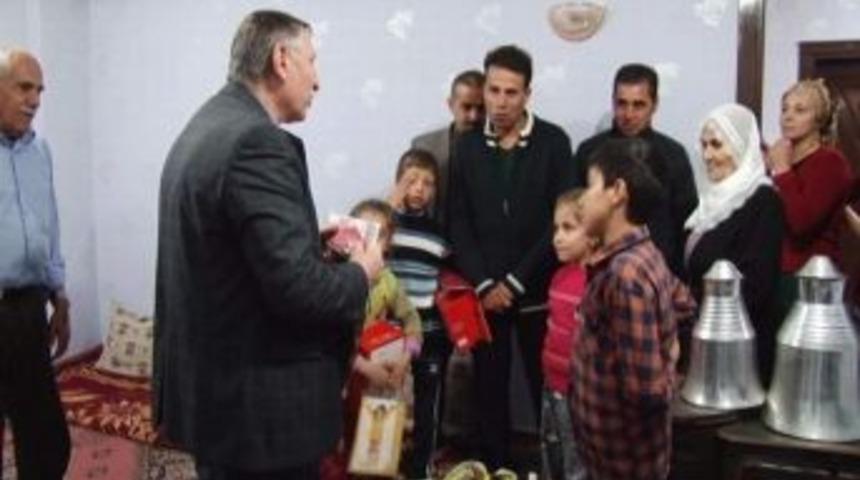 Stso&rsquo;dan Şırnaklı Ailelere Yardım