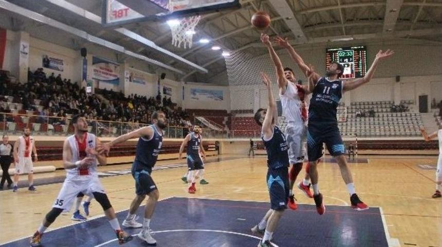 Yalova&rsquo;nın Dev Adamları Sel&ccedil;uklu&rsquo;yu Devirdi