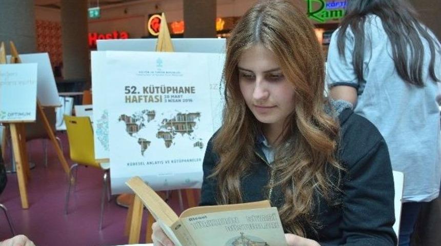 Kitap Okuma Şenliği&rsquo;ne Yoğun İlgi