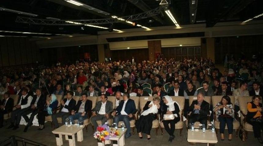 Marmaris&rsquo;te Şehitler İ&ccedil;in Okutulan Kuran Tilaveti&rsquo;ne 2 Bin Kişi Katıldı