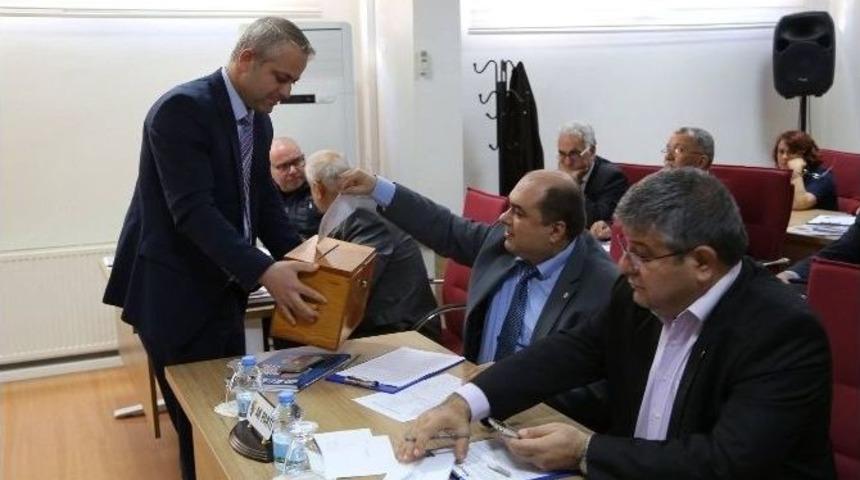 Efeler Belediye Meclisi&rsquo;nde Se&ccedil;im Yapıldı