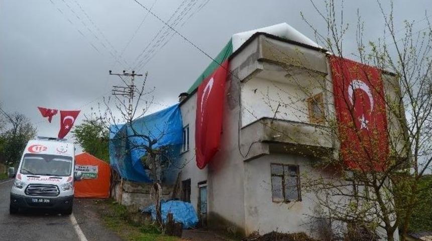 Giresunlu Şehit, &Ouml;lmeden &Ouml;nce Asker Olan Kardeşiyle G&ouml;r&uuml;şerek Helallik İstemiş