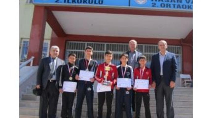 &Ouml;ğrenciler, Grup Birincisi Olarak Malatya&rsquo;ya D&ouml;nd&uuml;