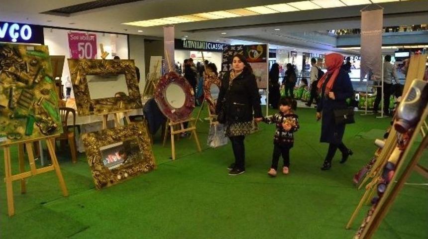 &Ouml;ğrencilerin Karma Sergisi B&uuml;y&uuml;k İlgi G&ouml;rd&uuml;