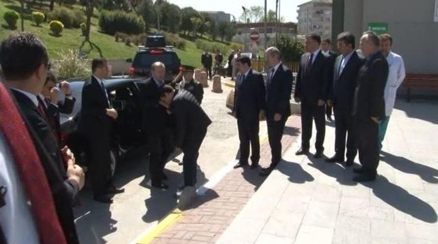 Cumhurbaşkanı Erdoğan, Abd D&ouml;n&uuml;ş&uuml; D&uuml;n&uuml;r&uuml;n&uuml; Ziyaret Etti