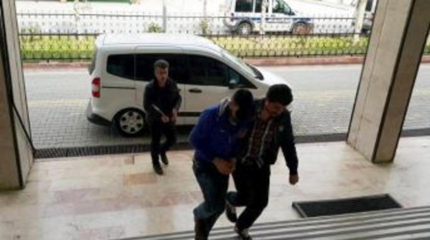 Aynı Gece 14 Aracın Lastikleri Kesildi