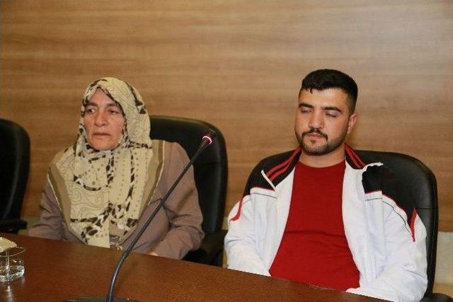 Şahinbey Belediyesi Şehit Olan Özel Harekat Polisi Taner Cinpolat’ın İsmini Sosyal Tesisi Verdi