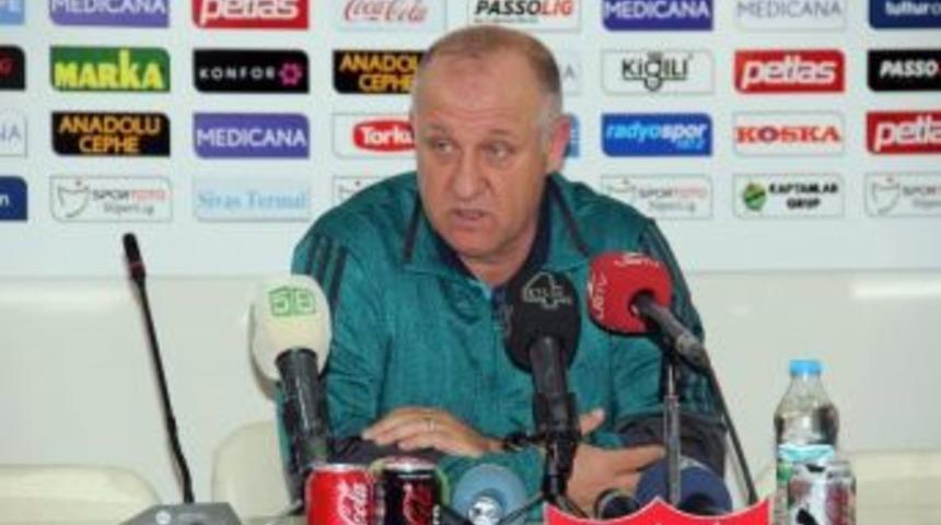 Mesut Bakkal: "dik Durarak Devam Edeceğiz"