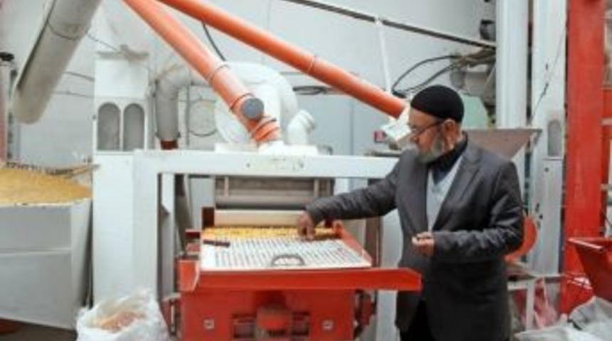 Ke&ccedil;iboynuzlu Mısır Gevreği &Uuml;retti