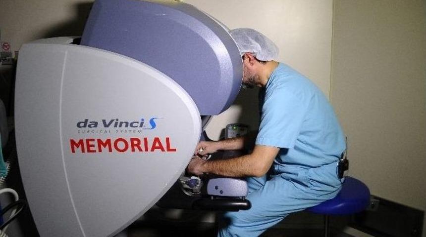 Prostat Kanserinde Canlı Ameliyatla Robotik Cerrahi
