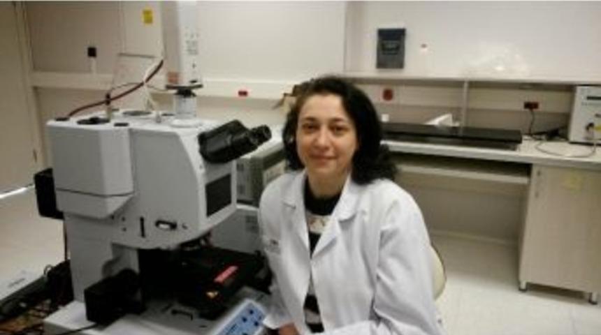 Ag&uuml; &Ouml;ğretim &Uuml;yesine &Uuml;st&uuml;n Başarı &Ouml;d&uuml;l&uuml;