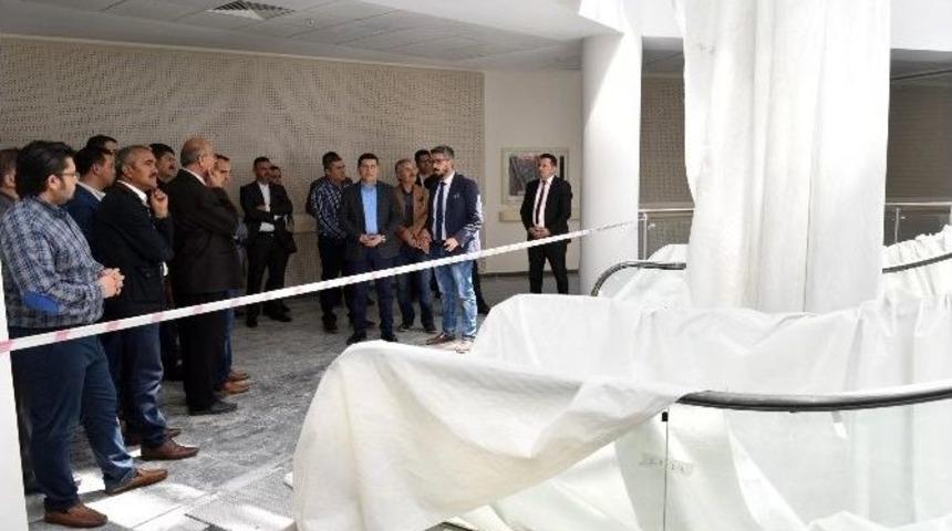 Başkan T&uuml;t&uuml;nc&uuml;, Kepez Devlet Hastanesini Gezdi