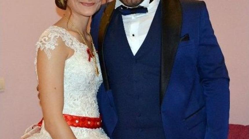 Başpehlivan Salih Dorum D&uuml;nya Evine Girdi