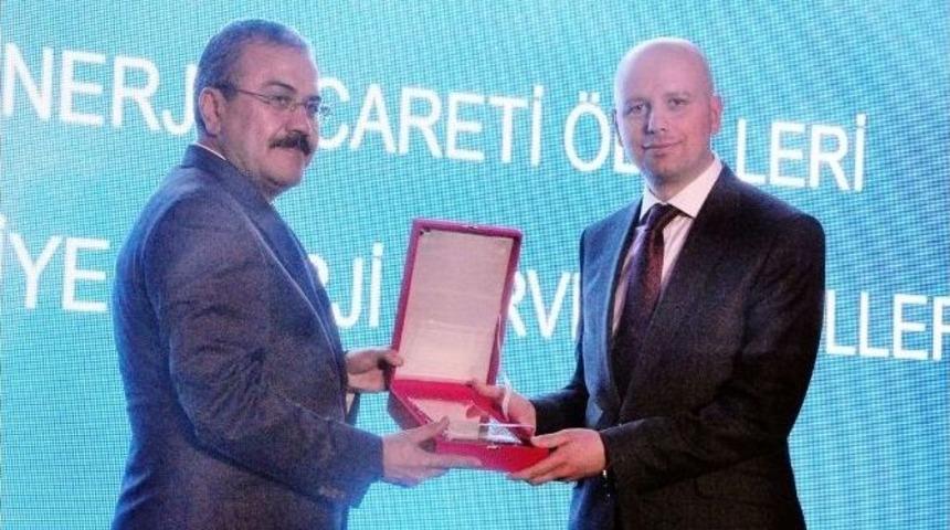 Kayserigaz&rsquo;a Altın Vana &Ouml;d&uuml;l&uuml;