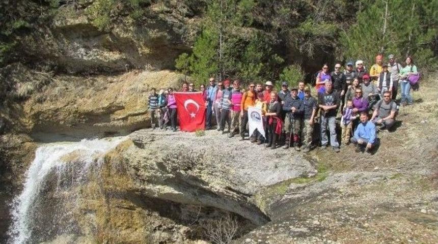 Afdos &Uuml;yeleri Suu&ccedil;tuğu Şelalesi&rsquo;ni Gezdi