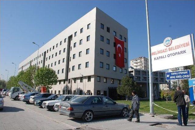 Melikgazi Belediyesi Otoparkları Yeraltına İndirecek