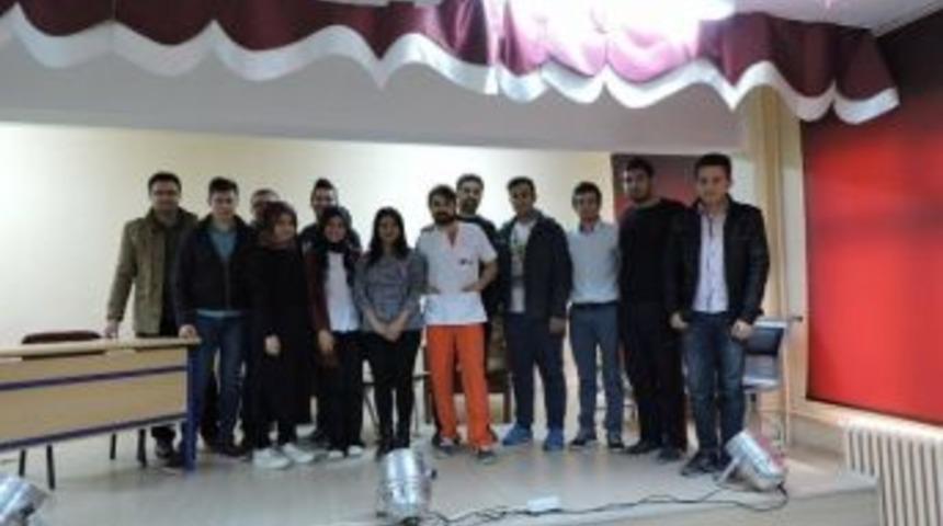 Pembe Kurdele Tiyatrosu &Ccedil;avdarhisar&rsquo;da