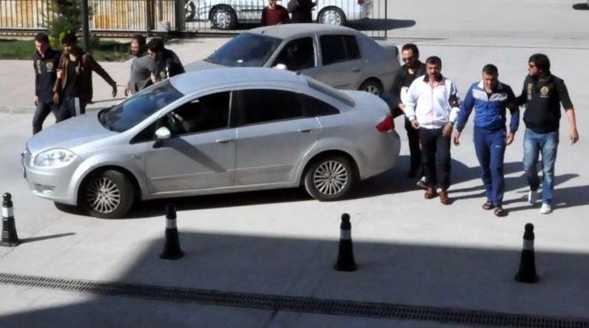 Uşak&rsquo;ta 23 Kilo Esrar Ele Ge&ccedil;irildi