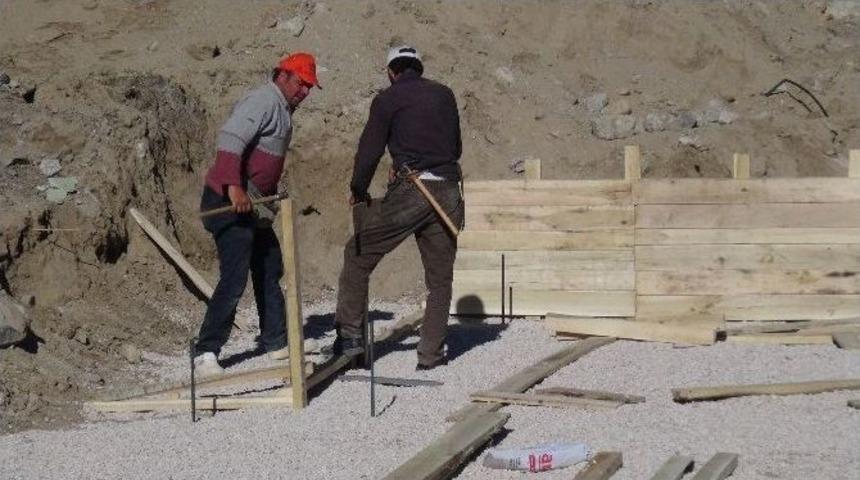 Topakkaya&rsquo;ya 10 Kubbeli Bin Kişilik Osmanlı Camisi Yapılıyor