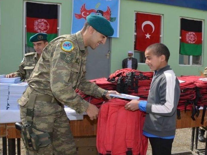 Tsk’dan Afgan Miniklere Eğitim Yardımı G5