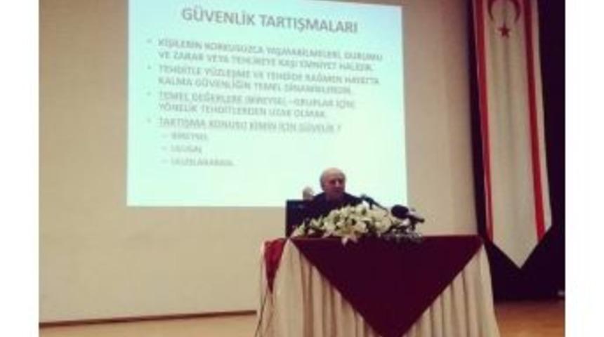 Do&ccedil;. Dr. &Ouml;zcan: &ldquo;istihbarat Siyasileşmeden Siyaset &Uuml;retimine Hizmet Etmeli&rdquo;