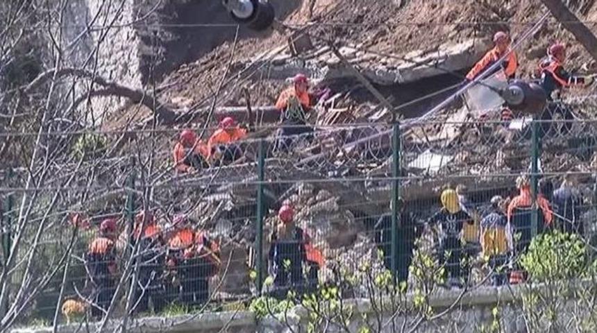 G&uuml;lhane Parkı&rsquo;nda Duvar &Ccedil;&ouml;kt&uuml;: 1 &Ouml;l&uuml;