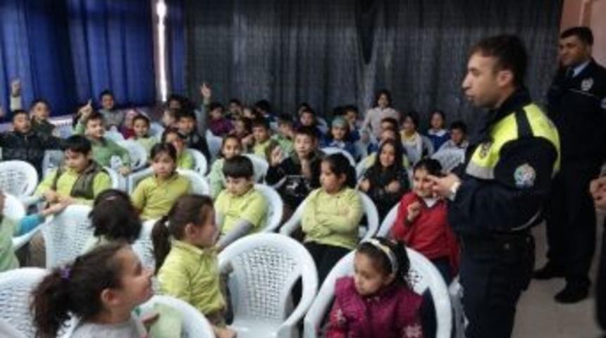 &Ccedil;ocuklar Trafik Dedektifi Oluyor