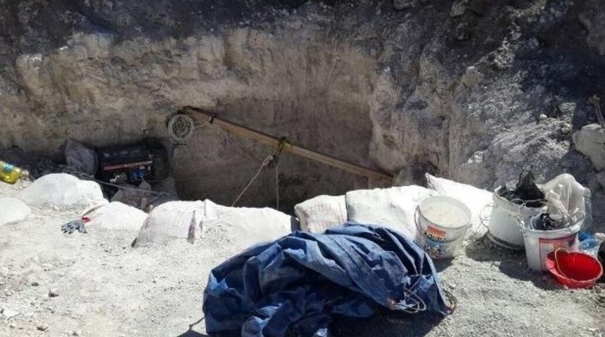 Eskişehir&rsquo;de Ka&ccedil;ak Kazı Operasyonu