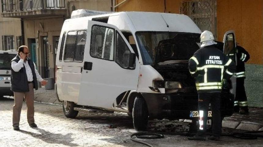 Aydın&rsquo;da Şof&ouml;r&uuml;n Ekmek Teknesi Yandı