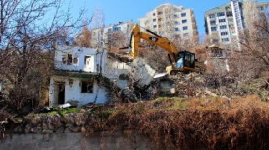 &Ccedil;ankaya Belediyesi Ka&ccedil;ak Yapıya İzin Vermiyor