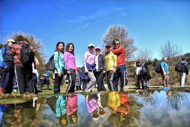 Bahar Yürüyüşleri Karagöl’le Başladı