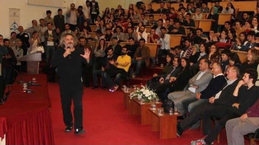 M&uuml;fit Can Sa&ccedil;ıntı, Dp&uuml;&rsquo;de S&ouml;yleşiye Atıldı