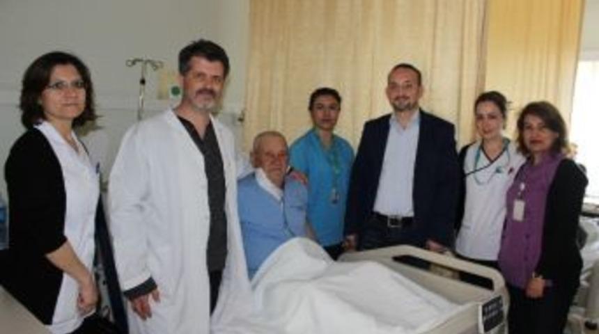 &Ccedil;anakkale&rsquo;de Karotis Endarterektomi Operasyonu Uygulandı