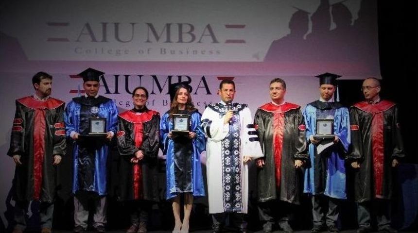 Ua&uuml; Mba Programı &Uuml;&ccedil;&uuml;nc&uuml; Mezunlarını Verdi