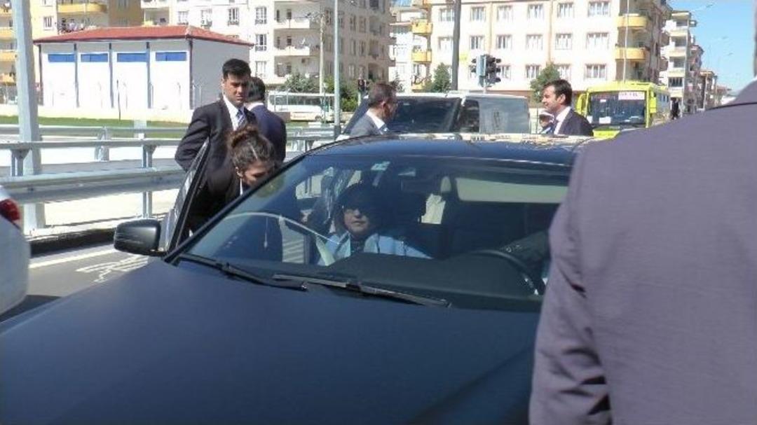 &Ouml;n Germesi En B&uuml;y&uuml;k K&ouml;pr&uuml;l&uuml; Kavşakta Mutlu Son