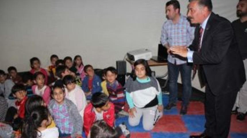 Toroslar&rsquo;da &Ccedil;ocuklar İ&ccedil;in Planetaryum Uzay K&uuml;resi &Ccedil;adırı Kuruldu