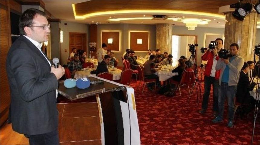 Başkan Ecertaş Manisa&rsquo;da Stk&rsquo;larla Bir Araya Geldi