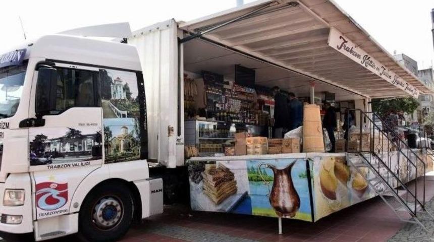 Trabzon K&uuml;lt&uuml;r Ve Turizm Değerleri Tanıtım Tırı Aliağa&rsquo;da