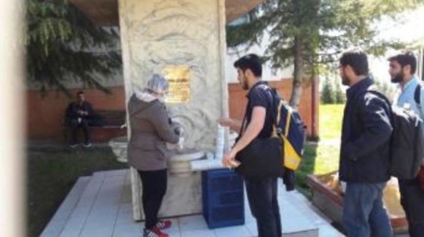 Sınava Giren &Ouml;ğrencilere &Ccedil;orba Servisi