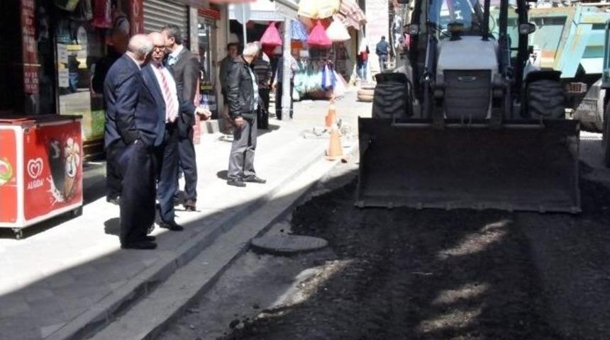 Başkan Eşkinat, Kolordu Caddesi Ve Bedesten &Ccedil;evresinde İncelemelerde Bulundu