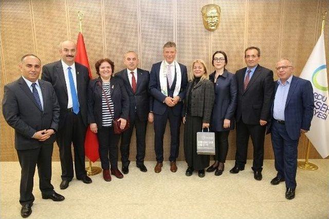 Altınordu Belediye Meclisi Alman Konukları Ağırladı