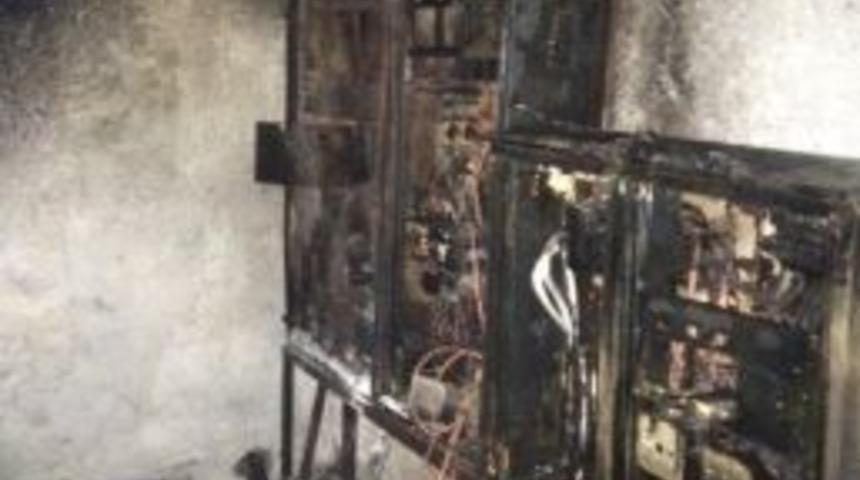 Demre&rsquo;de Sulama Kooperatifinin Deposu Yandı