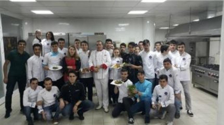 Myo Aş&ccedil;ılık B&ouml;l&uuml;m&uuml;nde Uygulamalı Eğitim Veriliyor