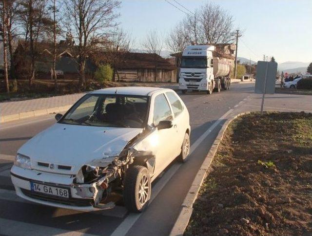 Bolu’da Trafik Kazası: 4 Yaralı