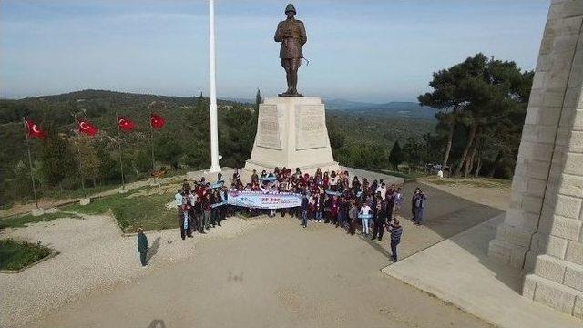 Öğrenciler Şüheda Topraklarında