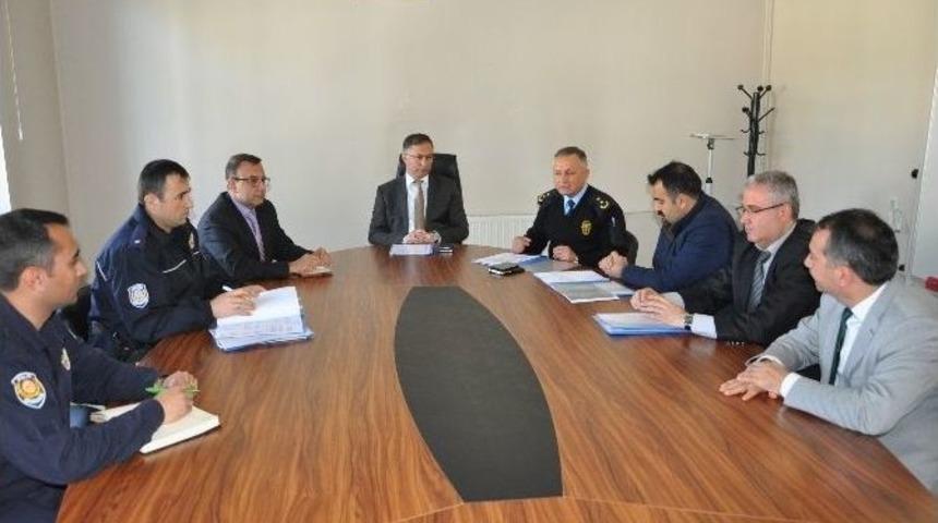 Boz&uuml;y&uuml;k&rsquo;te Şampiyonluk Ma&ccedil;ı Seyircisiz Oynanacak